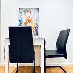 Comfy & Cozy 4Br Shared Apt Next To Kaufpark Alterlaa