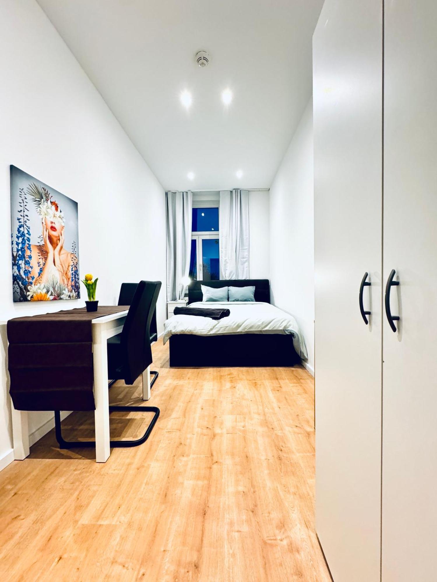 Appartement Comfy & Cozy 4br Shared Next To Kaufpark Alterlaa Vienne