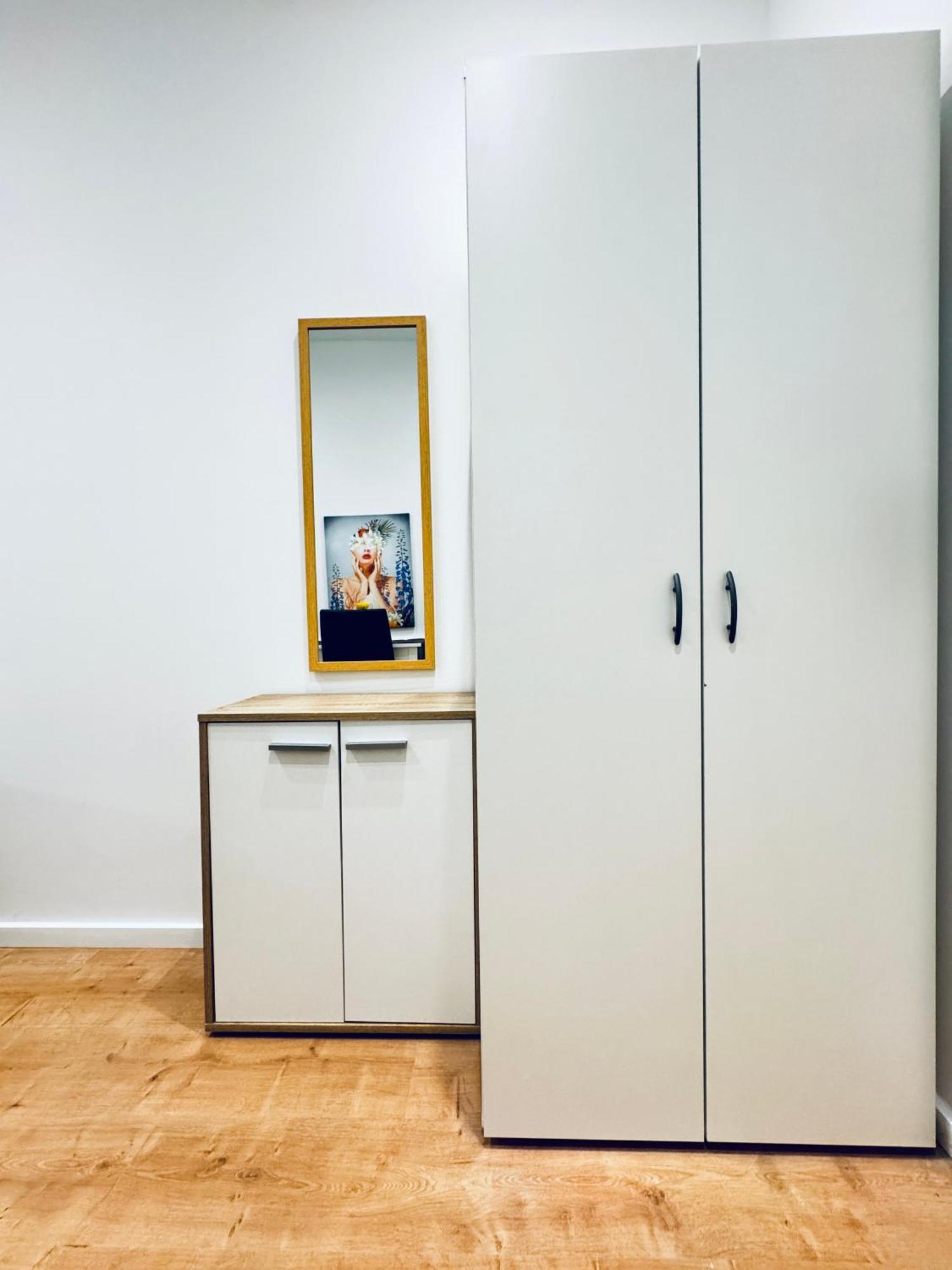 Appartement Comfy & Cozy 4br Shared Next To Kaufpark Alterlaa *