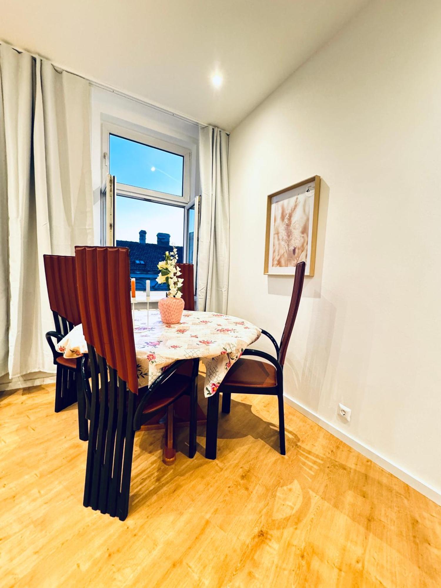 Appartement Comfy & Cozy 4br Shared Next To Kaufpark Alterlaa *