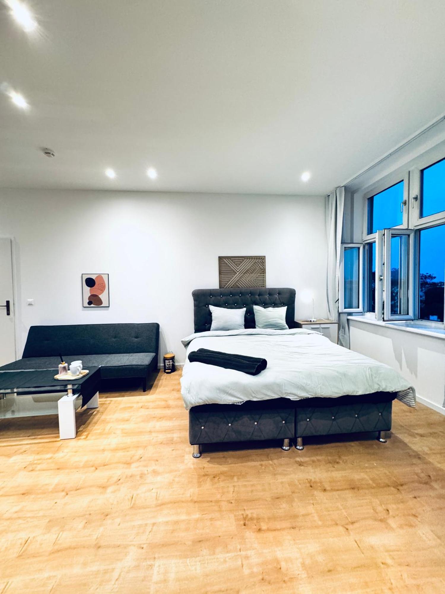 Comfy & Cozy 4br Shared Next To Kaufpark Alterlaa Appartement *