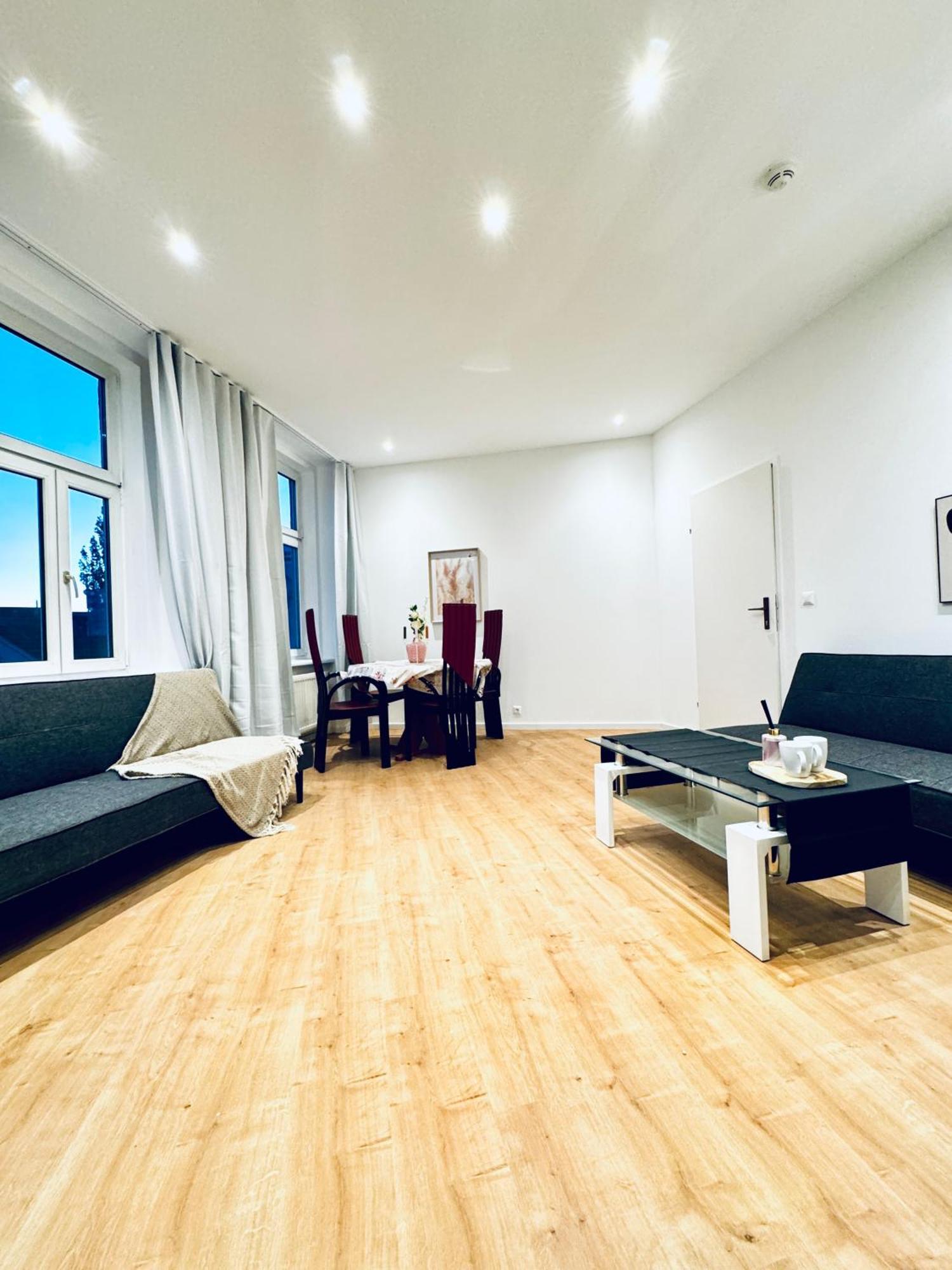 Comfy & Cozy 4br Shared Next To Kaufpark Alterlaa Vienne